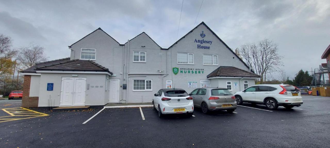 The Paget Suite Great Wyrley Kültér fotó
